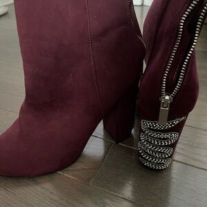 Elegant Burgundy Women's Boots